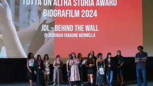 Girls from the Oikos educational community for the Tutta un’altra storia Award | Biografilm 2024